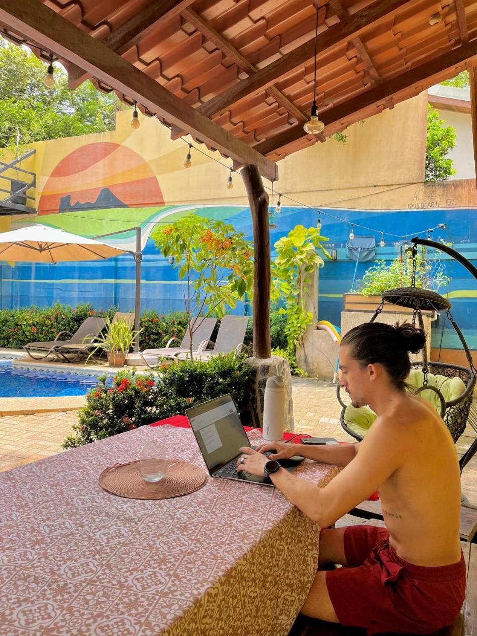Tamarindo Backpackersホステル エクステリア 写真